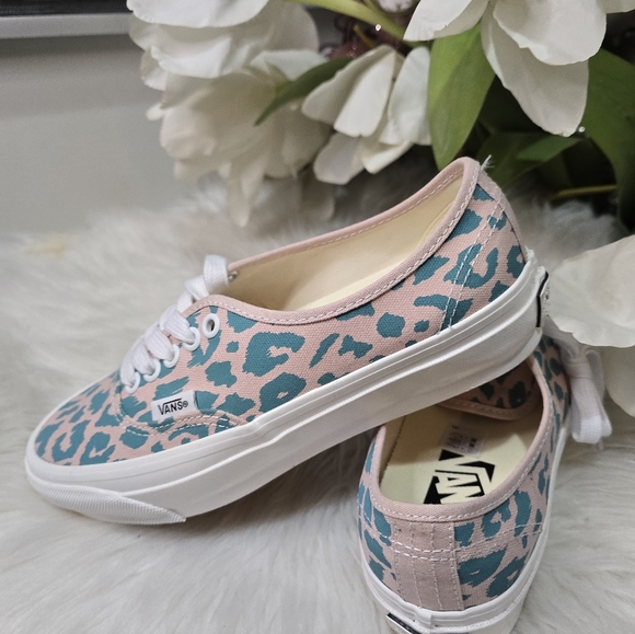 VANS AUTHENTIC OG womens sneakersSize8 style:VN000EAAO3N Color:CHEETAH SEPIA - Picture 5 of 7